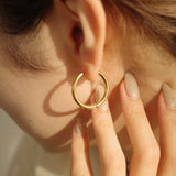 Simple hoop pierce