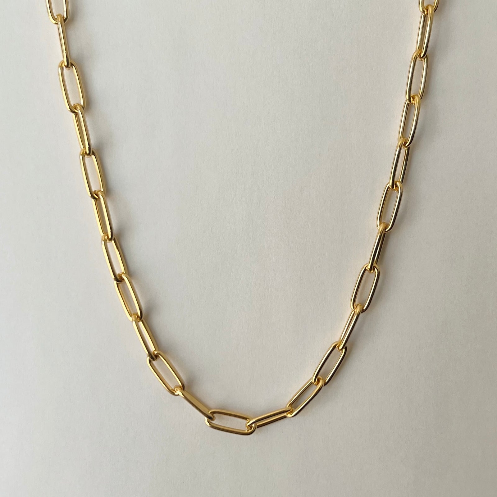 18KGP Oval necklace – RUMÉL