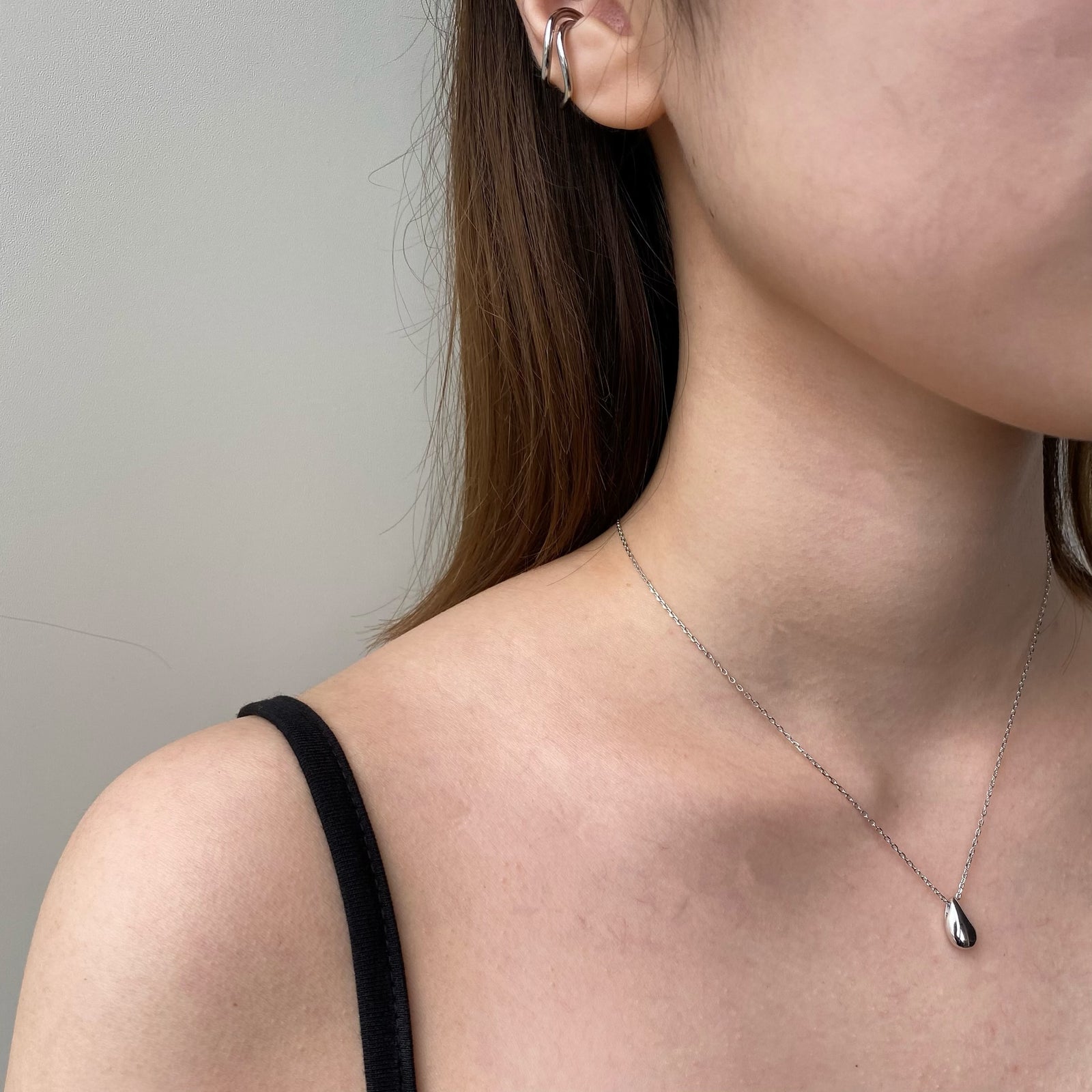 LARMES NECKLACE SILVER – RUMÉL