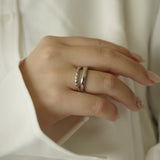 Mia ring